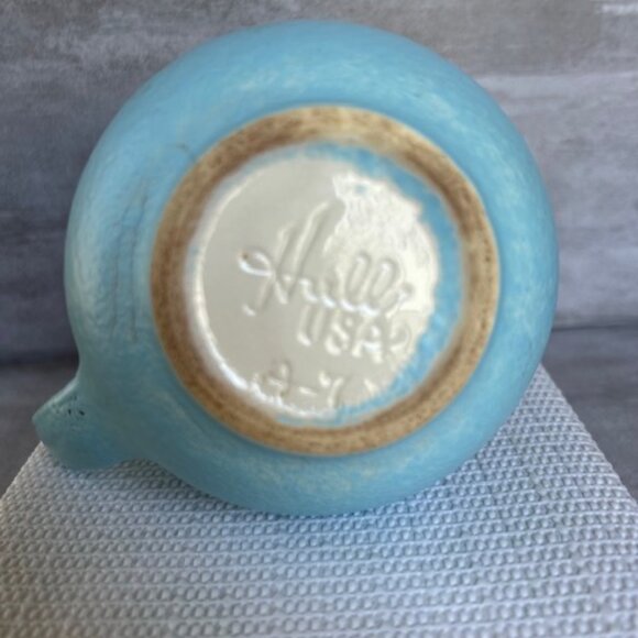 Hull Matte Light Blue Mini Pitcher Creamer Vintage USA A-7 4.25" - Picture 5 of 5